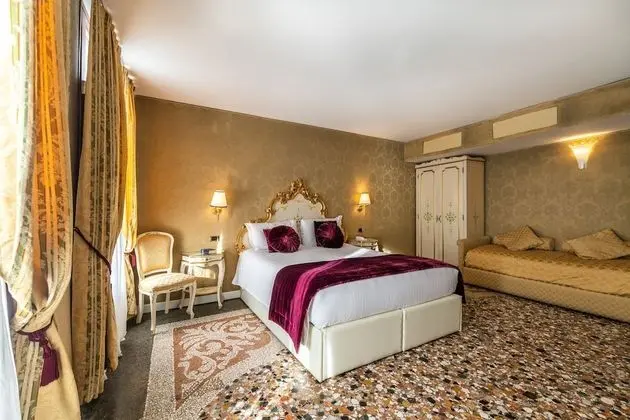 Family Oda, Lagün Manzaralı