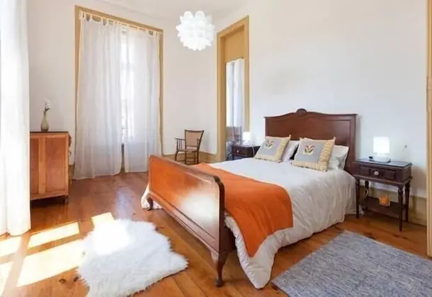 Tek Büyük Yataklı Oda, Bağlantılı Odalar