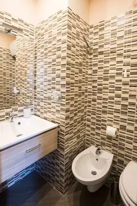 City Tek Büyük Yataklı Oda