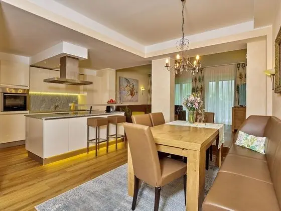 Apart Daire, 3 Yatak Odası, Balkon, Dağ Manzaralı (A-VITA Viktoria 1, incl Cleaning €125)