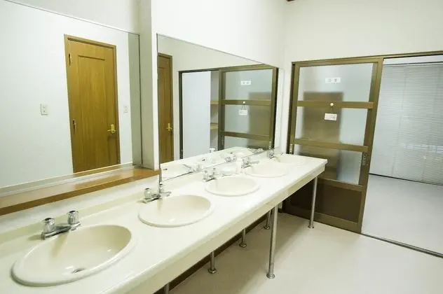 Traditional Oda, Ortak Banyo (Japanese-Style)