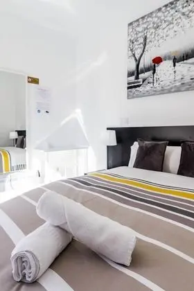 Economy Tek Büyük Yataklı Oda, 1 Çift Kişilik Yatak, Ortak Banyo