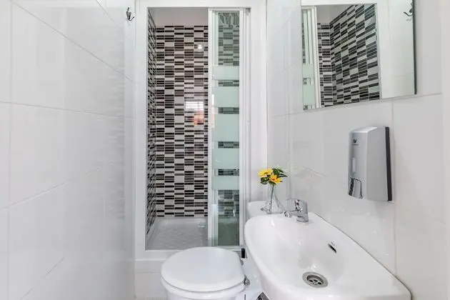 Tek Büyük Yataklı Oda, Özel Banyo