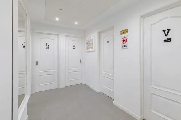 Tek Kişilik Oda, 1 Çift Kişilik Yatak, Ortak Banyo
