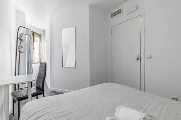 Tek Büyük Yataklı Oda (Baño compartido)