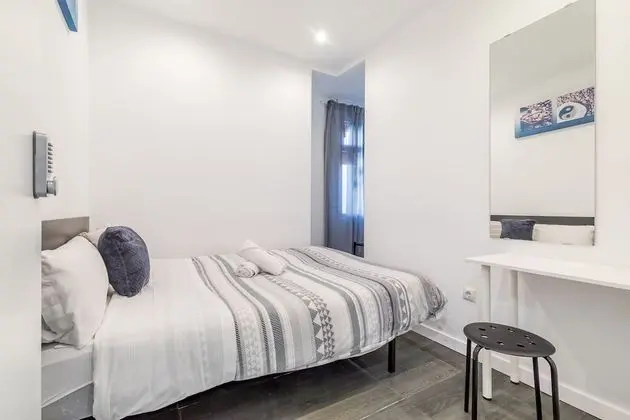 Tek Büyük Yataklı Oda (Baño compartido)