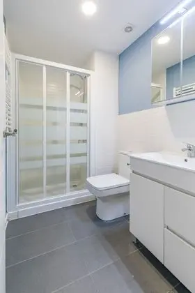 Comfort Tek Büyük Yataklı Oda, 1 Çift Kişilik Yatak, Ortak Banyo