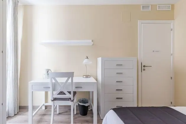 Comfort Tek Büyük Yataklı Oda, Ortak Banyo