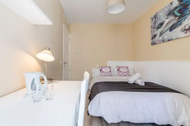 Comfort Tek Büyük Yataklı Oda, Ortak Banyo