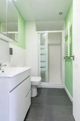 Comfort Tek Büyük Yataklı Oda, Ortak Banyo