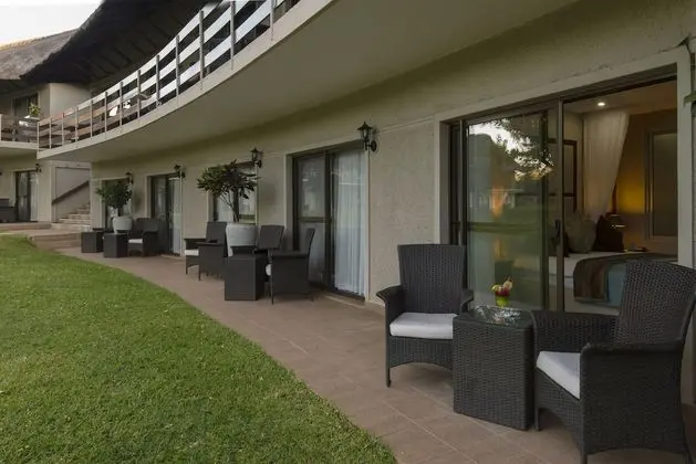 Standard Twin Room - River Facing