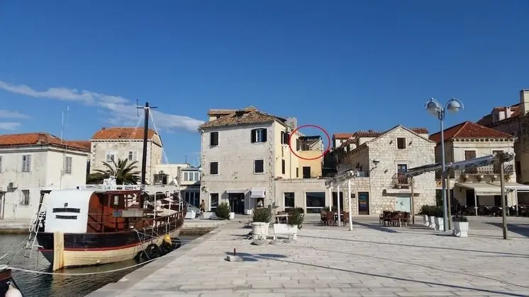 Apart Daire, 1 Büyük (Queen) Boy Yatak ve Çekyat