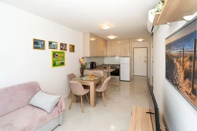 Apart Daire, 1 Büyük (Queen) Boy Yatak ve Çekyat