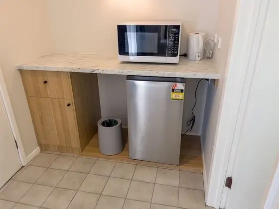 Standard Tek Büyük Yataklı Oda