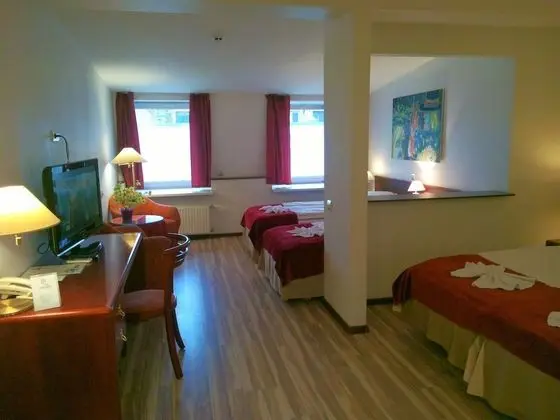 Üç Kişilik Oda