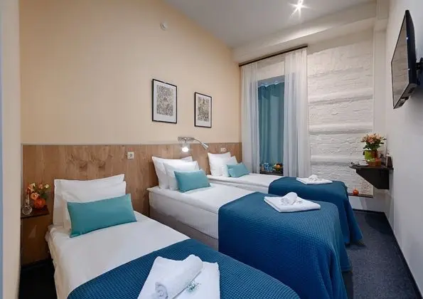 Comfort Tek Büyük veya İki Ayrı Yataklı Oda