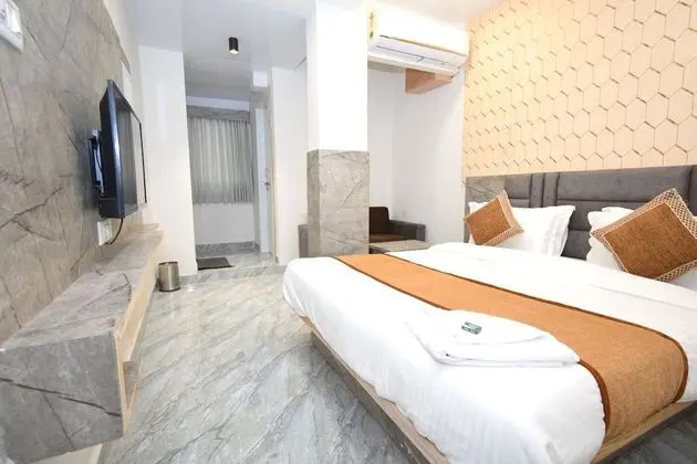 Deluxe Tek Büyük Yataklı Oda