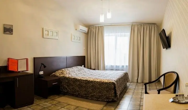 Standard Tek Büyük Yataklı Oda