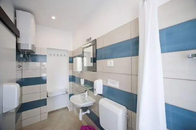 Apart Daire, 1 Büyük (Queen) Boy Yatak