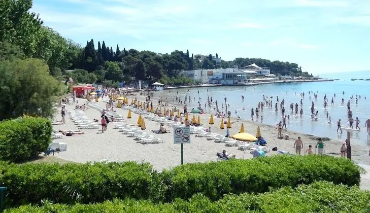 Apart Daire, 1 Büyük (Queen) Boy Yatak