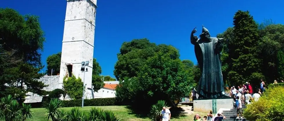 Apart Daire, 1 Büyük (Queen) Boy Yatak