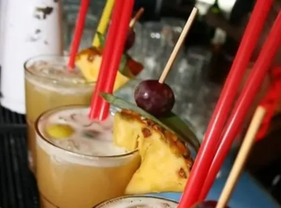 Apart Daire, 1 Büyük (Queen) Boy Yatak ve Çekyat