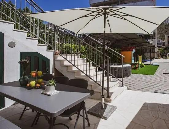 Apart Daire, 2 Büyük (Queen) Boy Yatak