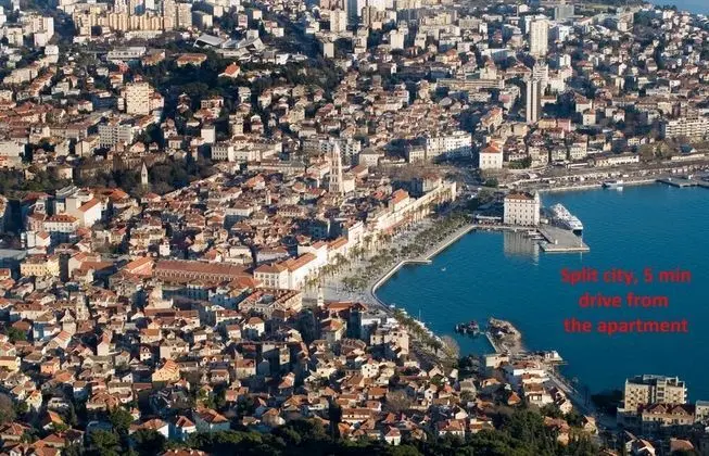 Apart Daire, 1 Büyük (Queen) Boy Yatak ve Çekyat