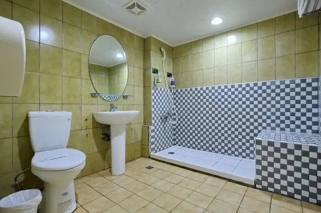 Standard Üç Kişilik Oda, 3 Tek Kişilik Yatak