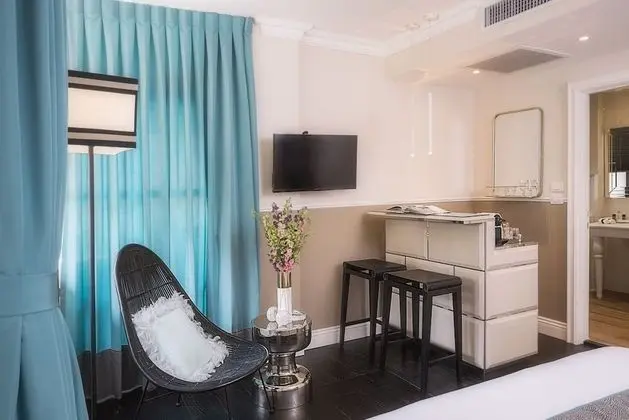 Deluxe Tek Büyük Yataklı Oda