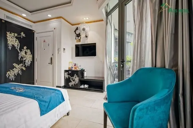 Deluxe Tek Büyük veya İki Ayrı Yataklı Oda, Şehir Manzaralı