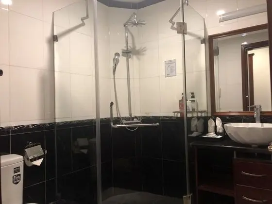 Deluxe Tek Büyük veya İki Ayrı Yataklı Oda