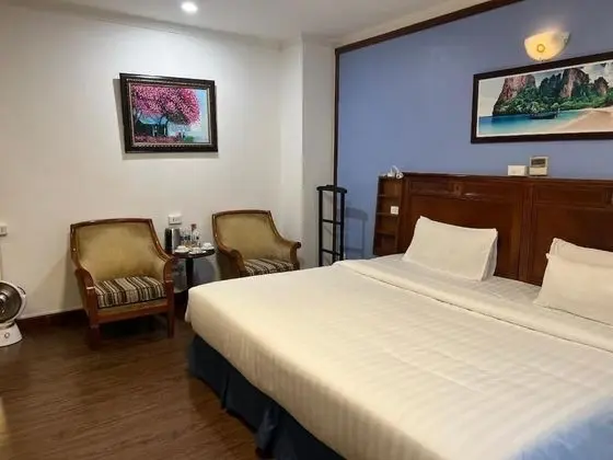 Deluxe room (City View)