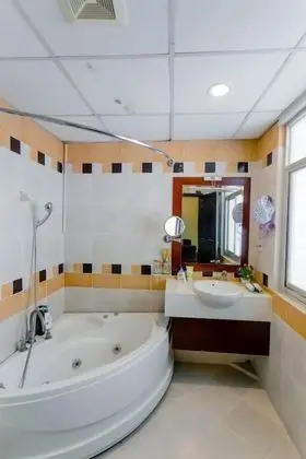 Deluxe Tek Büyük veya İki Ayrı Yataklı Oda