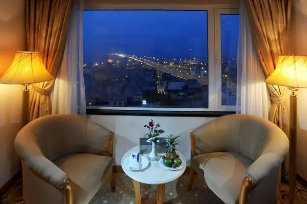 Deluxe Tek Büyük veya İki Ayrı Yataklı Oda, Şehir Manzaralı