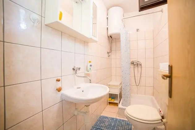 Apart Daire, 2 Tek Kişilik Yatak