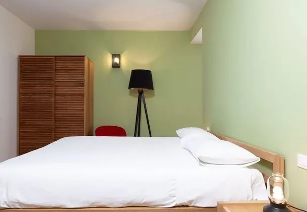 Deluxe Süit, 1 Yatak Odası, Havuz Kullanımı, Bahçeli