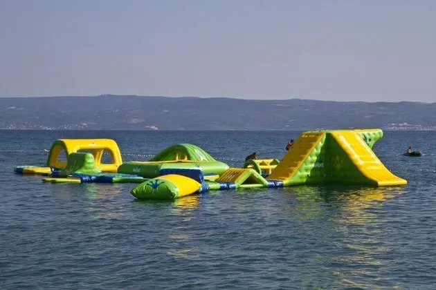 Apart Daire, 1 Büyük (Queen) Boy Yatak ve Çekyat