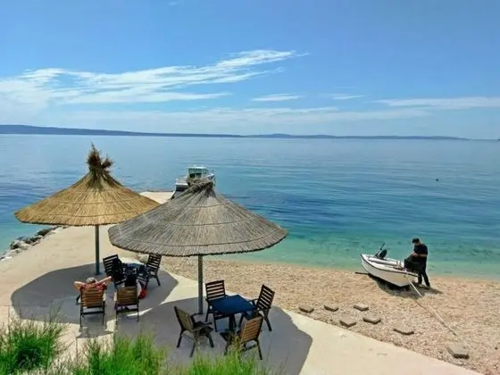 Apart Daire, 1 Büyük (Queen) Boy Yatak ve Çekyat