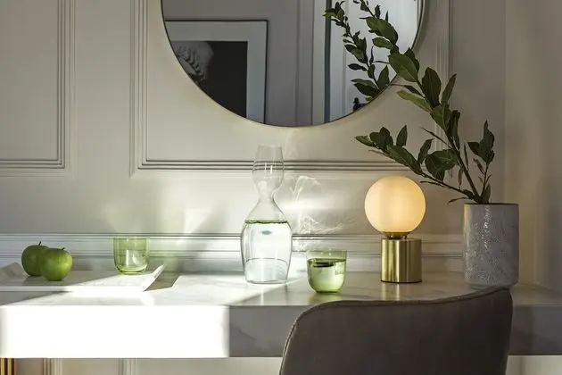 Süit, Sıcak Su Küveti (Iconic, Acropolis View)