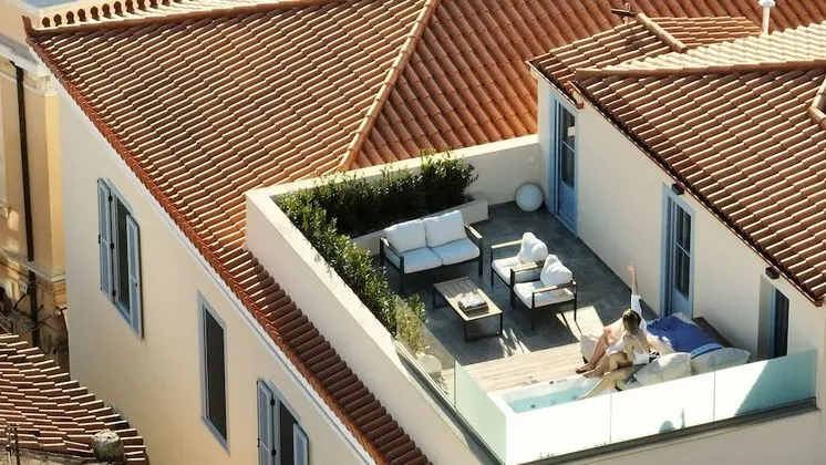 Süit, Sıcak Su Küveti (Iconic, Acropolis View)