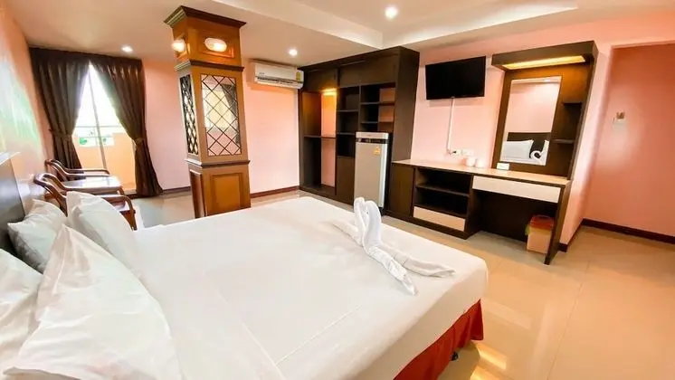 Deluxe Tek Büyük Yataklı Oda