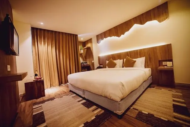 Deluxe Tek Büyük Yataklı Oda