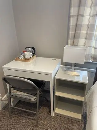 Tek Kişilik Oda, Ortak Banyo (Shared Facilities)