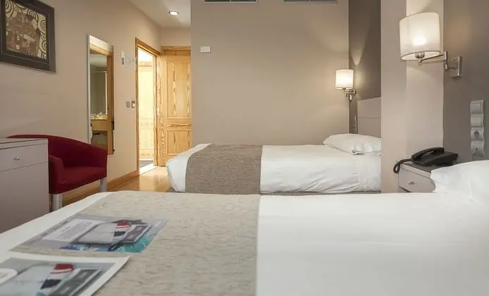 Tek Büyük Yataklı Oda