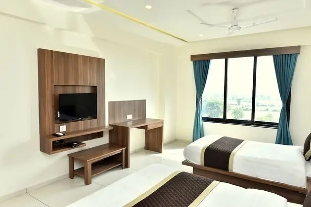 Deluxe Üç Kişilik Oda
