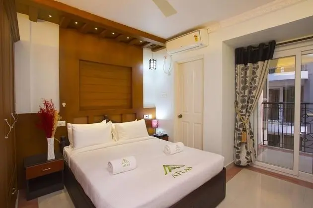 Superior Tek Büyük Yataklı Oda, Balkon, Bahçe Manzaralı