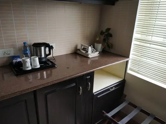 Superior Tek Büyük Yataklı Oda, Balkon, Bahçe Manzaralı