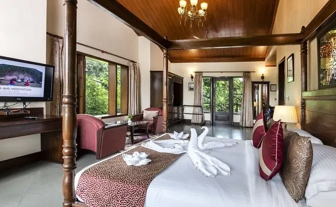 Luxury Oda