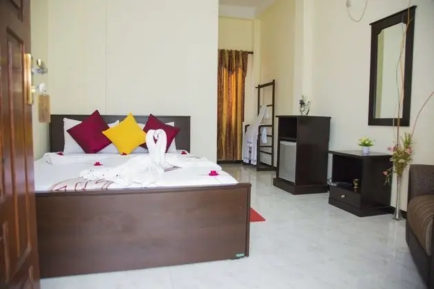 Standard Double Room, Garden View